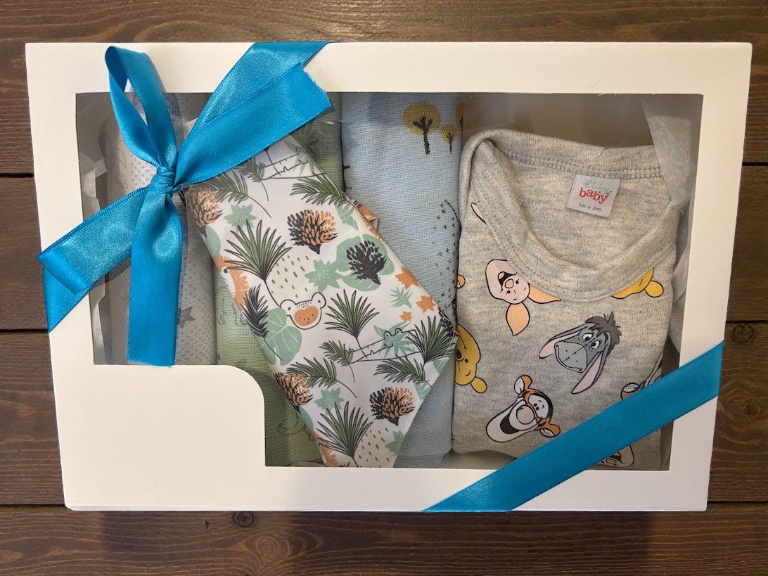 Presente Maternidade Kit cueiro, babador e Body