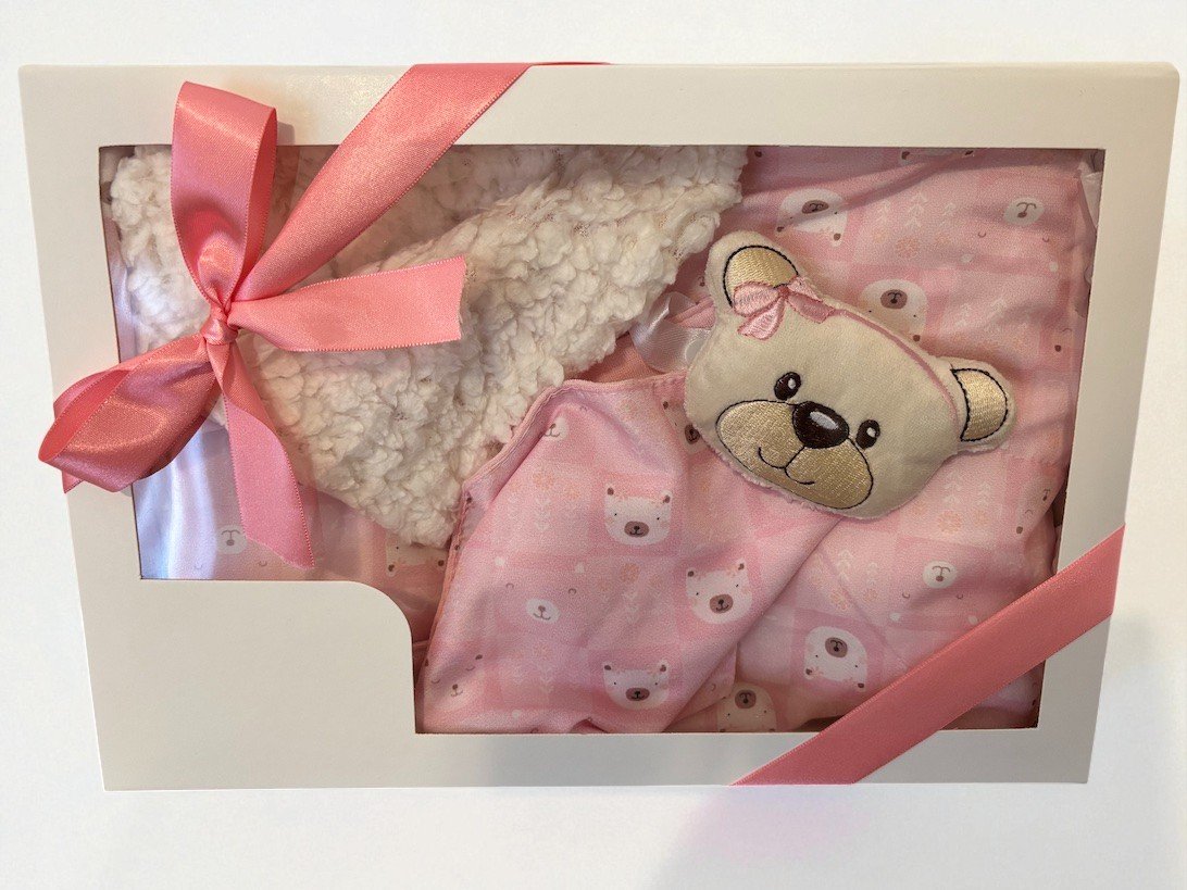 Presente Maternidade manta com naninha ursinha rosa