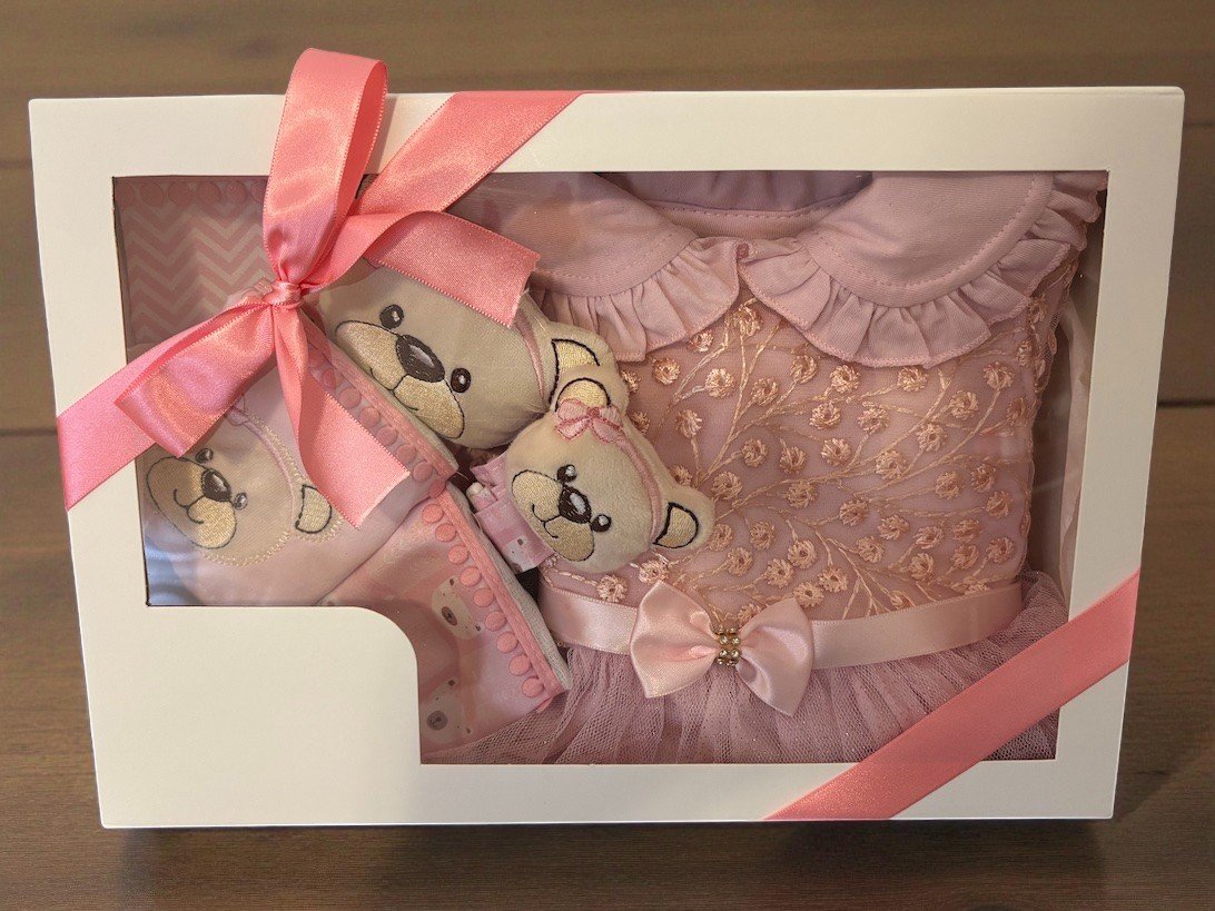 Presente Maternidade Macacão com vestido sobreposto rosa